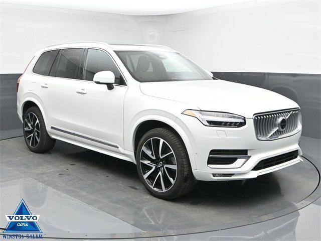 2023 Volvo XC90 Plus