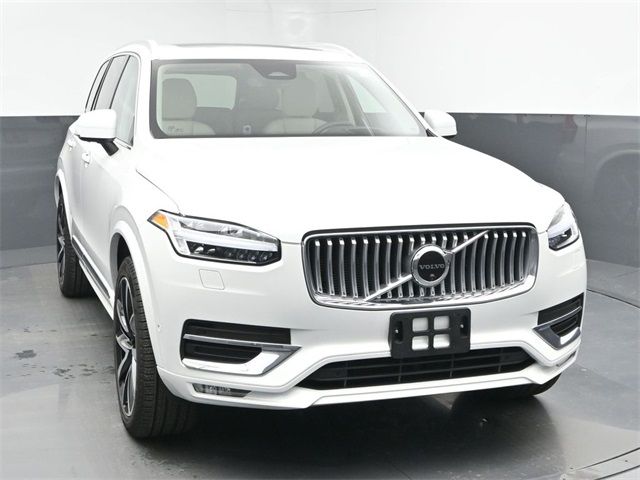 2023 Volvo XC90 Plus