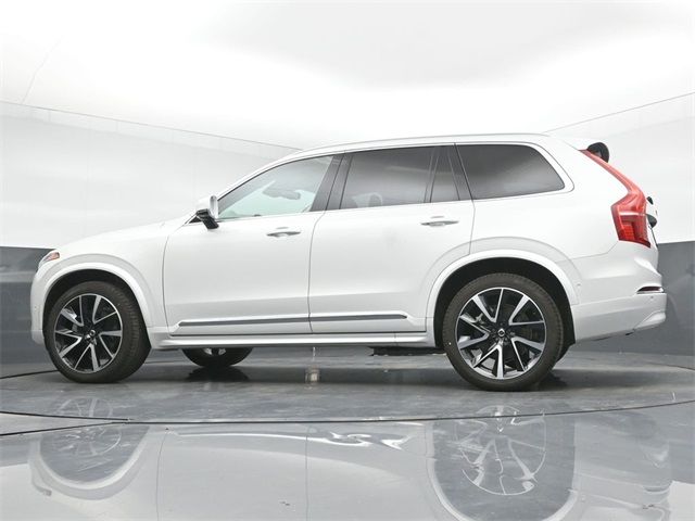 2023 Volvo XC90 Plus