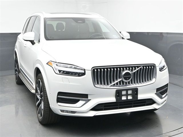 2023 Volvo XC90 Plus