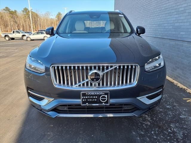 2023 Volvo XC90 Plus