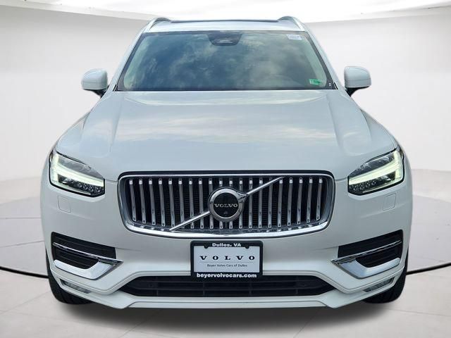 2023 Volvo XC90 Plus