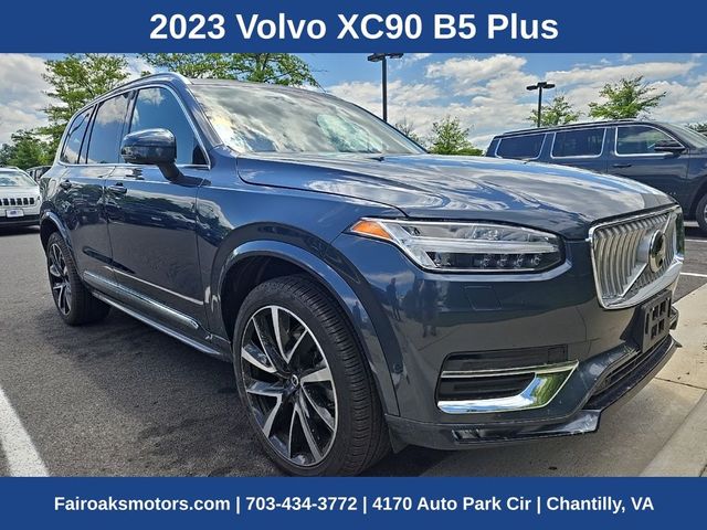 2023 Volvo XC90 Plus