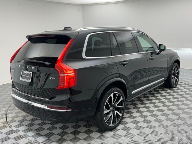 2023 Volvo XC90 Plus