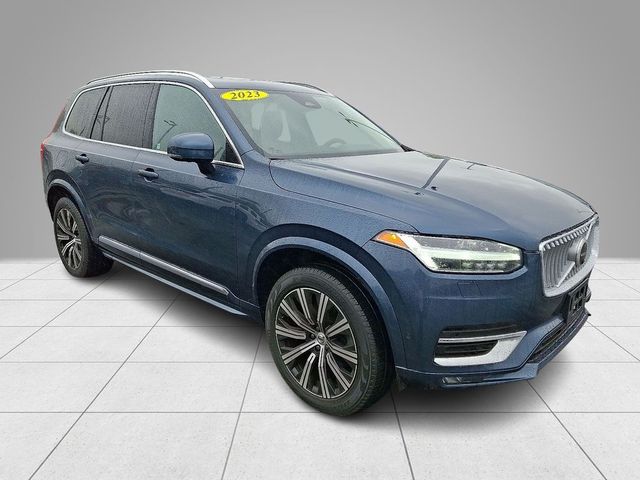 2023 Volvo XC90 Plus
