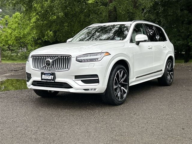 2023 Volvo XC90 Plus