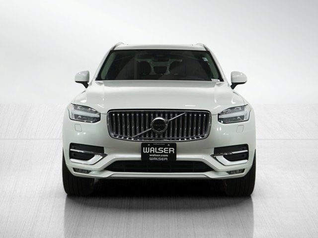 2023 Volvo XC90 Plus