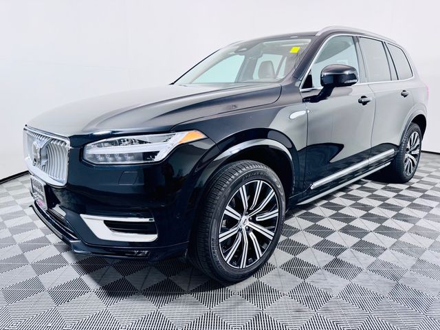 2023 Volvo XC90 Plus