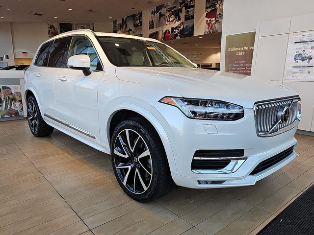 2023 Volvo XC90 Plus