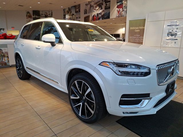 2023 Volvo XC90 Plus