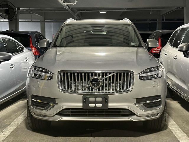 2023 Volvo XC90 Plus