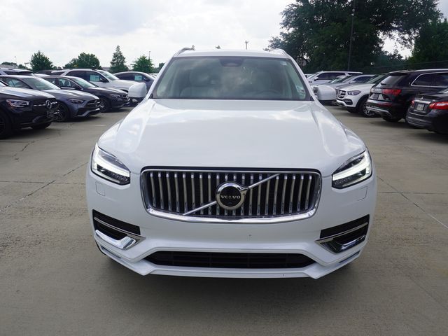 2023 Volvo XC90 Plus