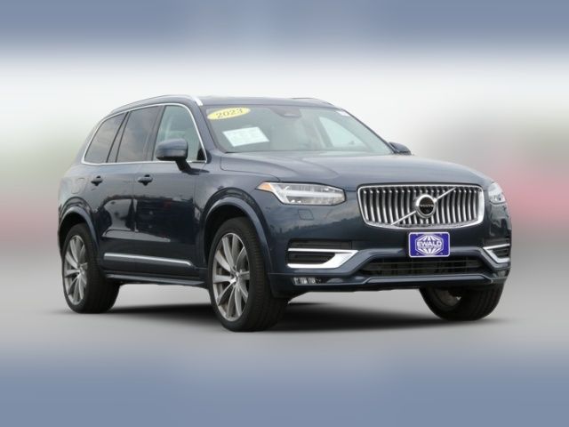 2023 Volvo XC90 Plus