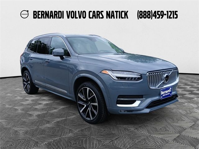 2023 Volvo XC90 Plus