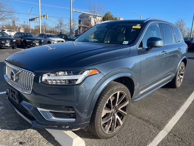 2023 Volvo XC90 Plus