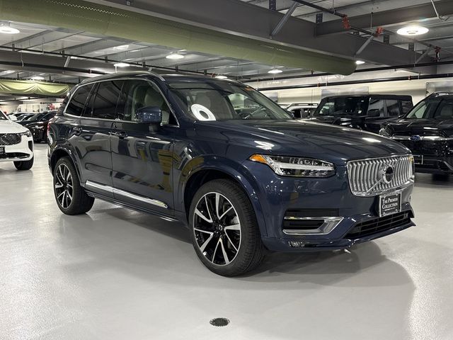 2023 Volvo XC90 Plus
