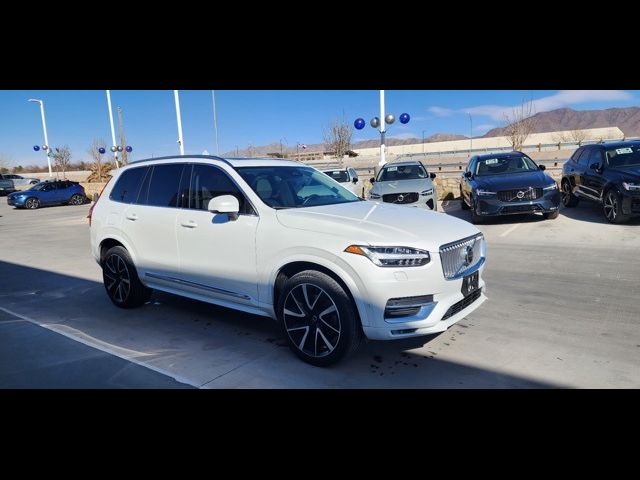 2023 Volvo XC90 Plus