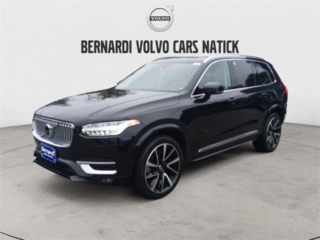 2023 Volvo XC90 Plus