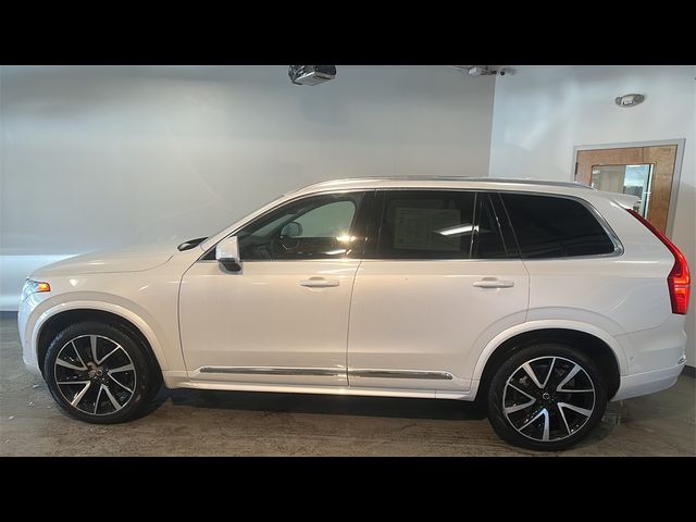 2023 Volvo XC90 Plus