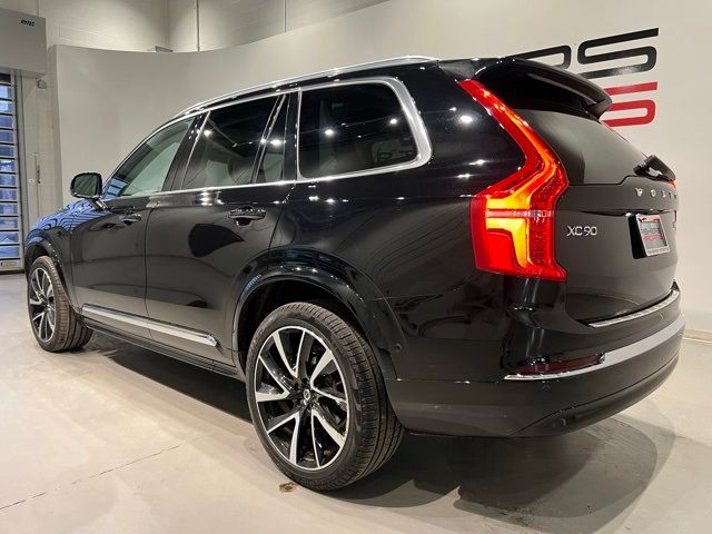 2023 Volvo XC90 Plus