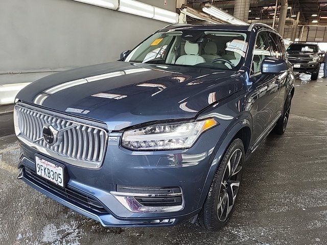 2023 Volvo XC90 Plus