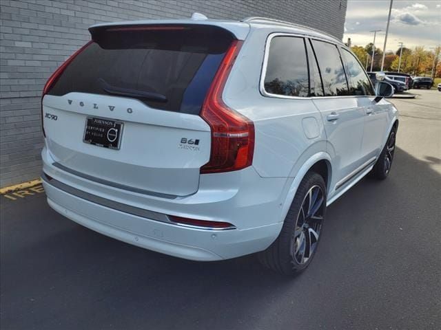 2023 Volvo XC90 Plus