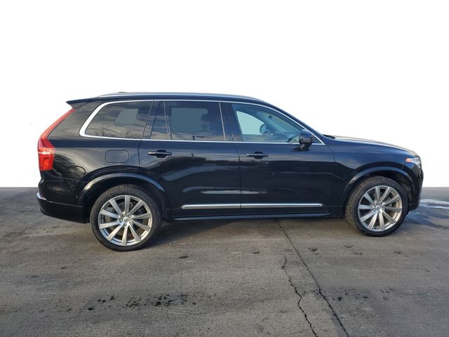 2023 Volvo XC90 Plus