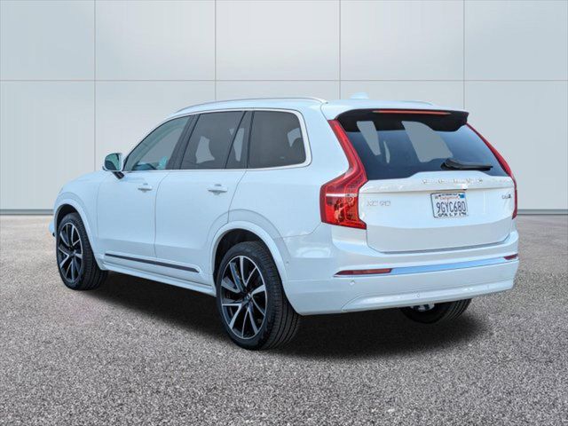 2023 Volvo XC90 Plus