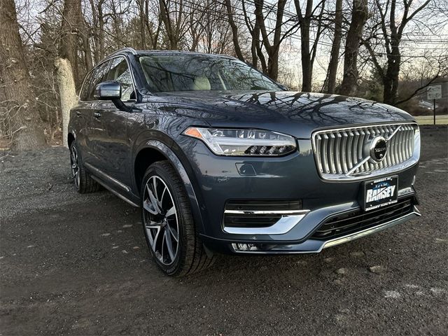 2023 Volvo XC90 Plus