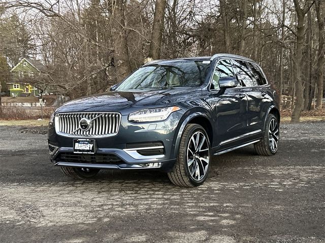 2023 Volvo XC90 Plus