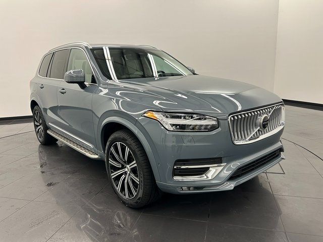 2023 Volvo XC90 Plus