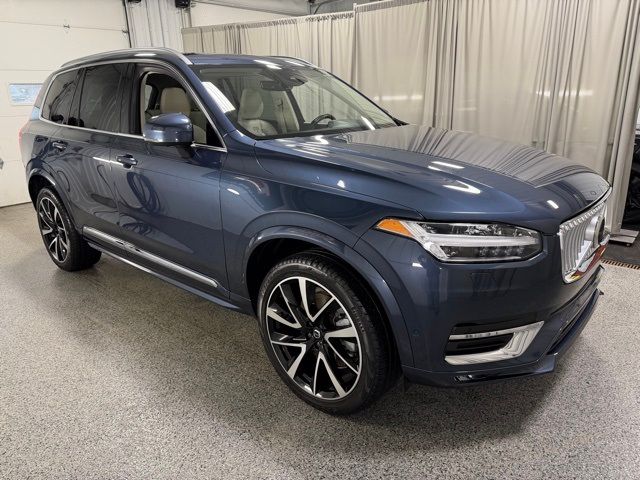 2023 Volvo XC90 Plus