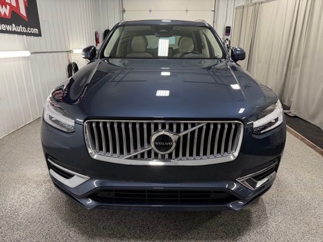 2023 Volvo XC90 Plus