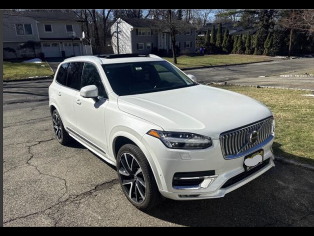 2023 Volvo XC90 Plus