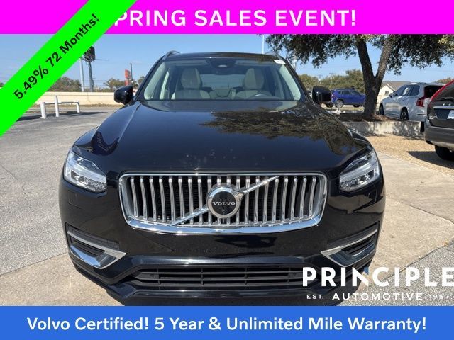 2023 Volvo XC90 Plus