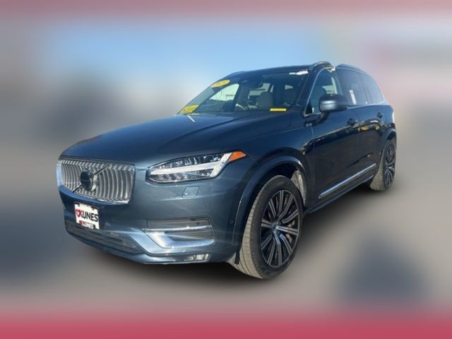 2023 Volvo XC90 Plus