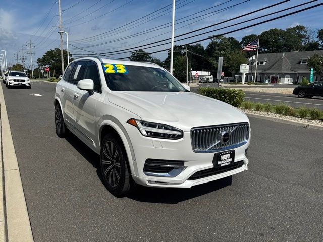 2023 Volvo XC90 Plus