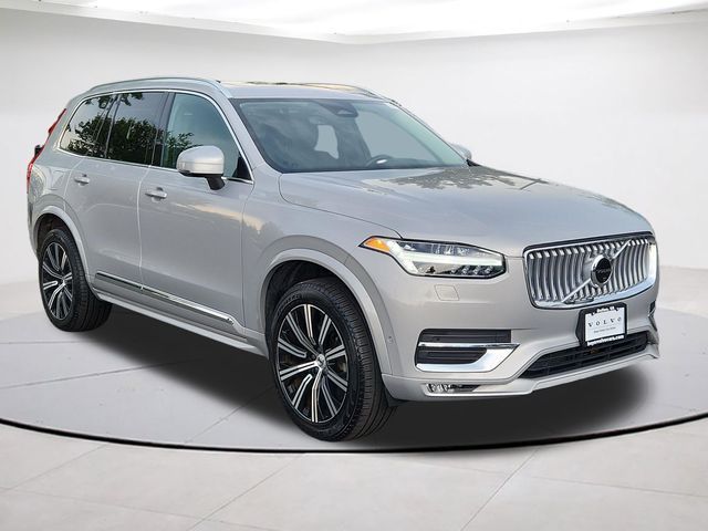 2023 Volvo XC90 Plus