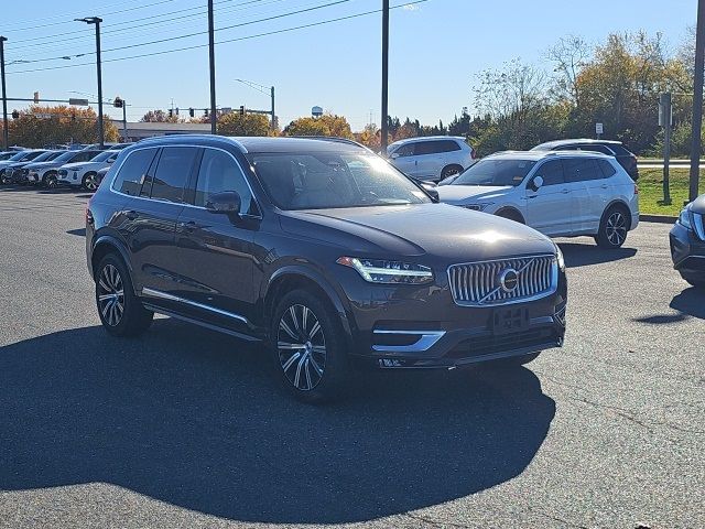 2023 Volvo XC90 Plus