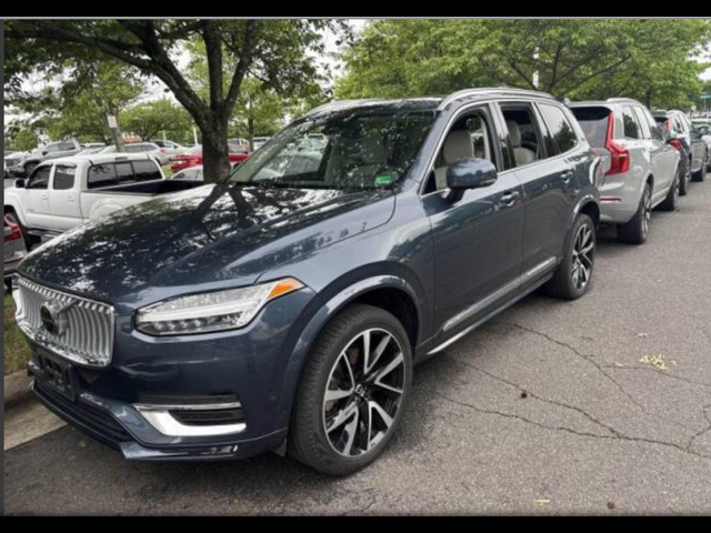 2023 Volvo XC90 Plus