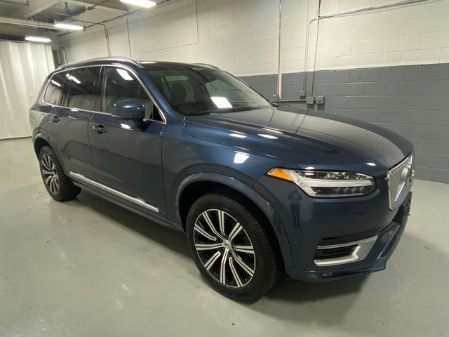 2023 Volvo XC90 Plus