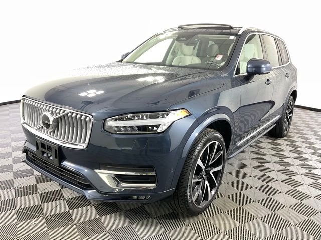 2023 Volvo XC90 Plus