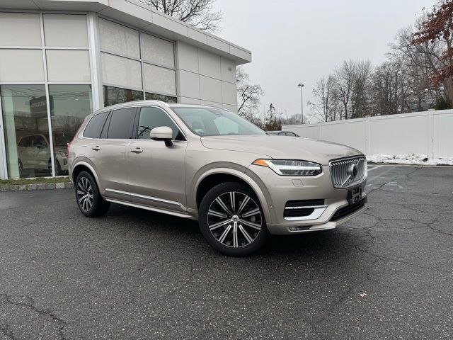 2023 Volvo XC90 Plus