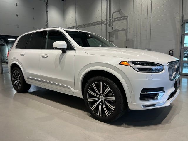 2023 Volvo XC90 Plus