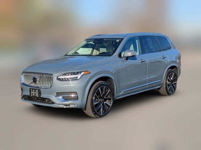 2023 Volvo XC90 Plus