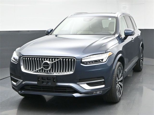 2023 Volvo XC90 Plus