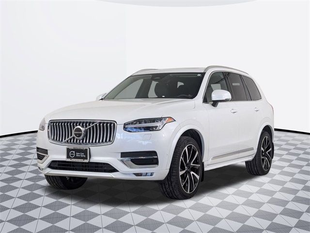 2023 Volvo XC90 Plus