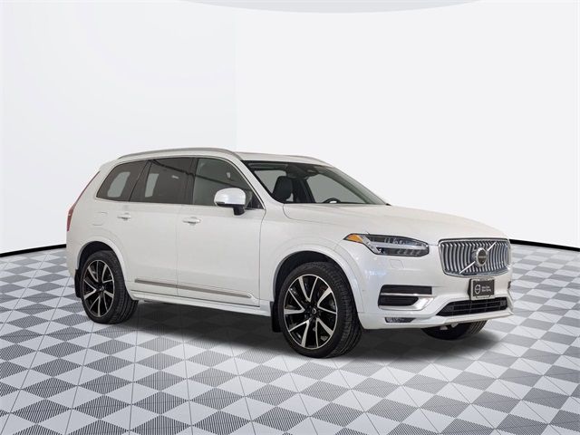 2023 Volvo XC90 Plus