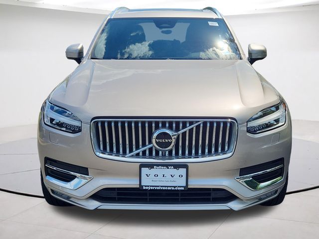 2023 Volvo XC90 Plus