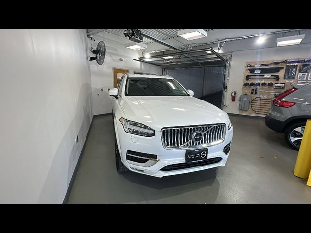 2023 Volvo XC90 Plus